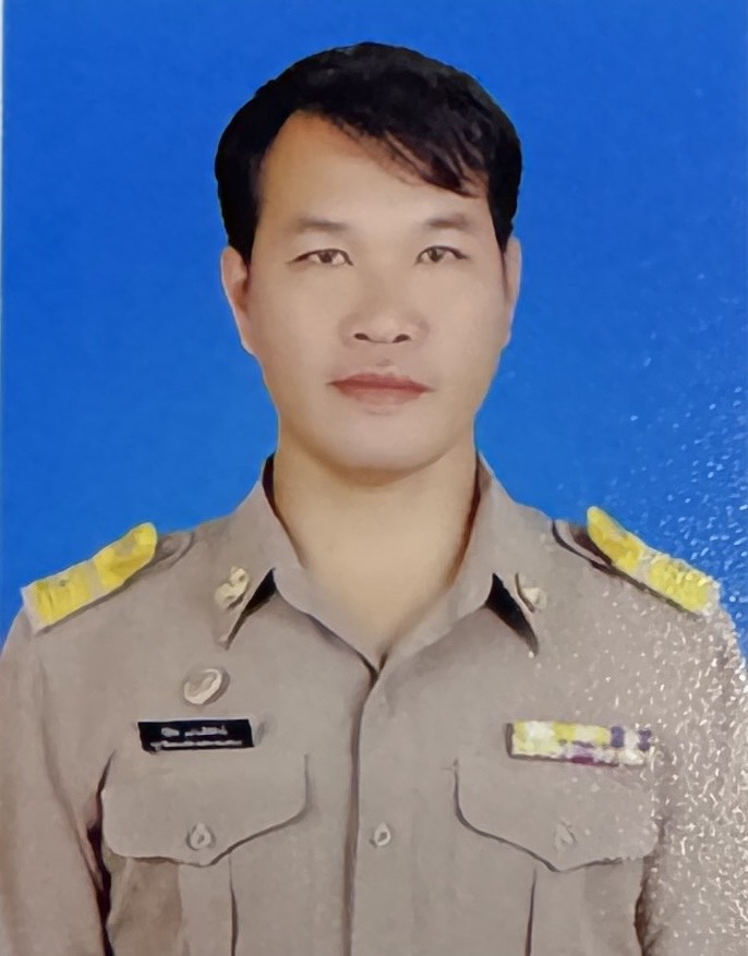 นายนิธิศ แก่นพิทักษ์